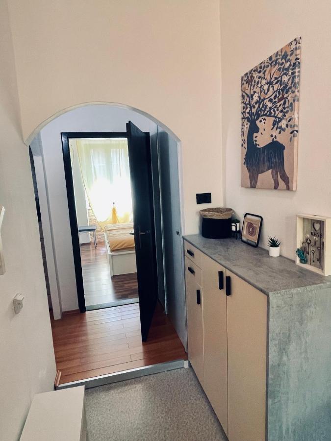 Apartman Three Queens Риека Экстерьер фото