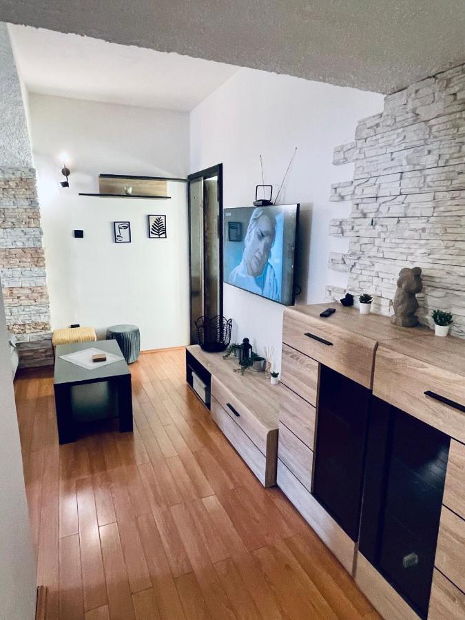 Apartman Three Queens Риека Экстерьер фото